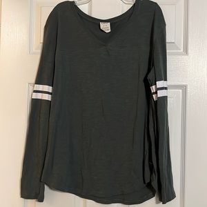 American Eagle Long Sleeve Army Green Top